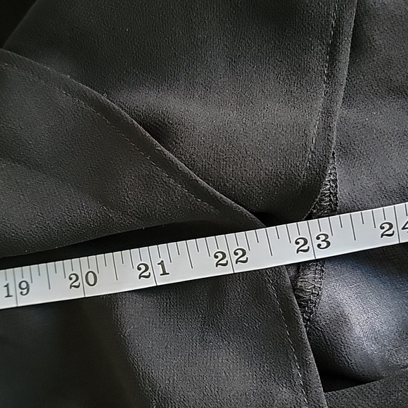 Lane Bryant Top with Sheer Flowing Trim High Low Hem black size 14/16 - Picture 9 of 13